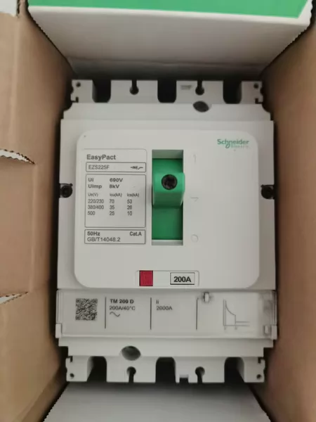Schneider Electric EZS225F3200 3P200A 4 Marine Spare Part