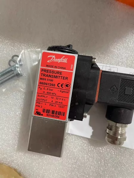 Danfoss Pressure Sensor 060N1260