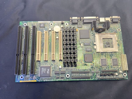 APC+hunterATX+586+ Main Board + +
