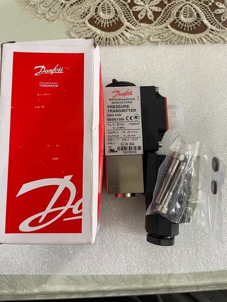 Danfoss Pressure MBS 5100 060N1105 0-20 Sensor Switch Marine Spare Part
