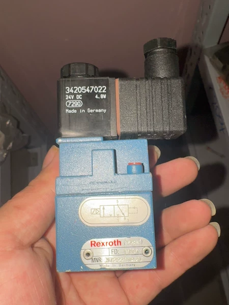 Rexroth Solenoid Valve Model 3420547022 24V