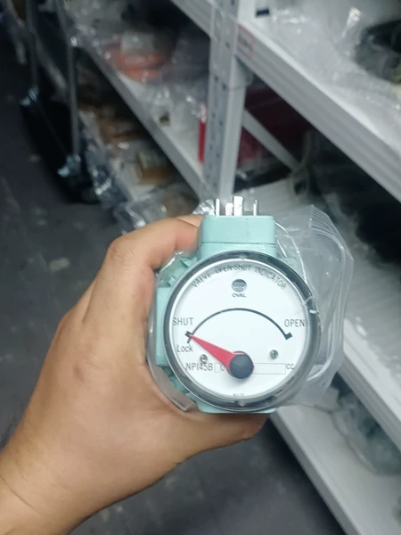 OVAL Valve Model NPI45B10
