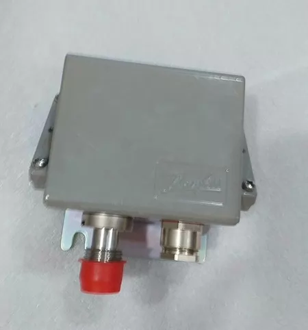 Danfoss EMP2 Pressure Sensor 084G2100