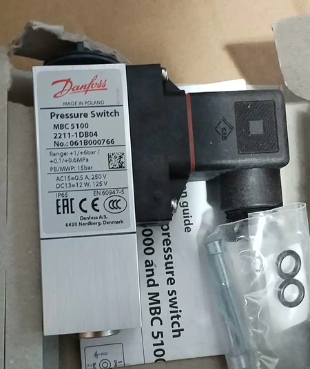 061B000766 Danfoss Pressure Switch (061B100966