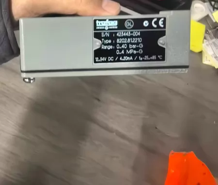 Trafag Pressure Sensor Model 8202.81.2210 Range 0
