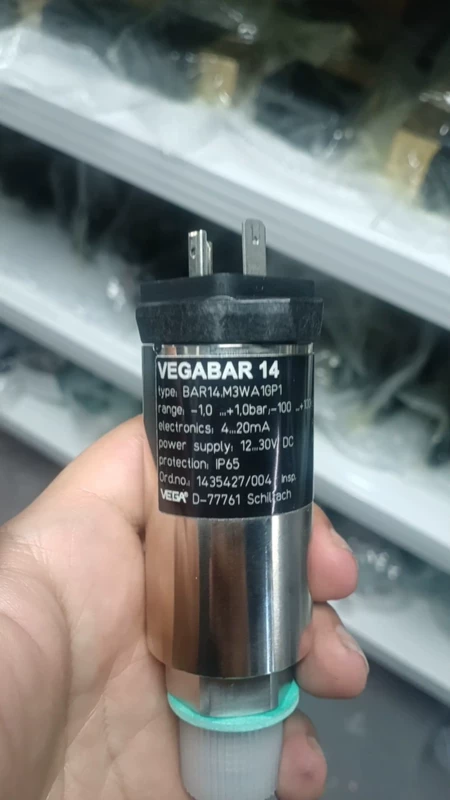 VEGABAR 14 Pressure Sensor Model BAR14.M3WA1G