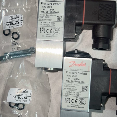 Danfoss Pressure Switch MBC5100 Model 061B00