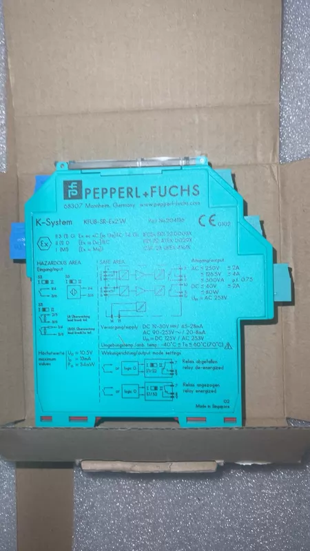 Pepperl Fuchs Safety Barrier KFD2-SR2-Ex2.W Model