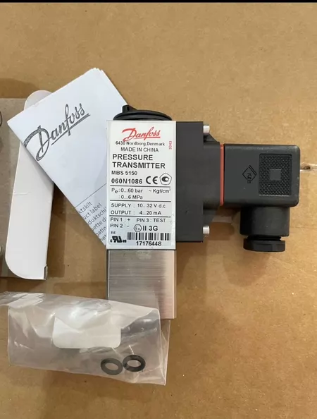 Danfoss Pressure Sensor 060N1086