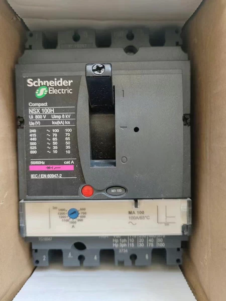 Schneider Electric LV429760 NSX100H MA100 2 Marine Spare Part