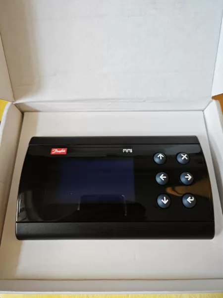 Danfoss MMIGRS2 Model 080G0294 Touchscreen