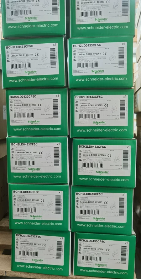 Schneider Electric 28 Servo Motor 400W BCH2LD0433CF5C