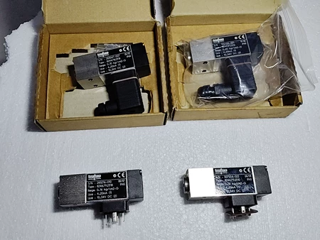 Trafag Pressure Sensor 8244.78.2318/ 8244