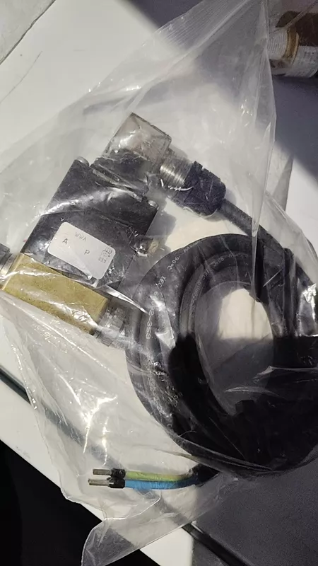 Burkert 0330 A 3.0 FKM MS Solenoid Valve G