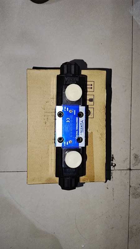 YUKEN Valve DSG012D2D24N150