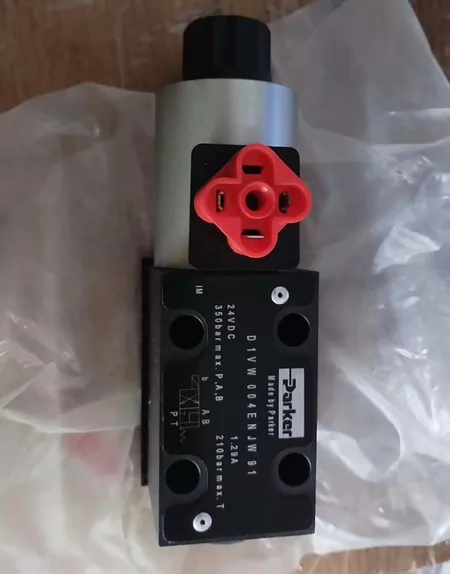 Parker Solenoid Valve D1VW004ENJW91 24VDC