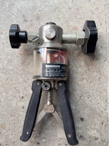 Beamex PG-11 Pump /
