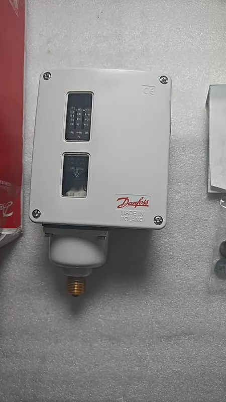Danfoss Pressure Switch RT121 017-52156