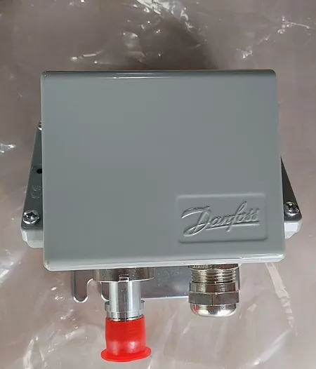 Danfoss Pressure Sensor 084G2213