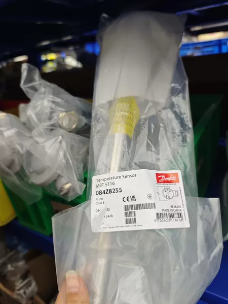 Danfoss Temperature Sensor MBT5116 084Z8255