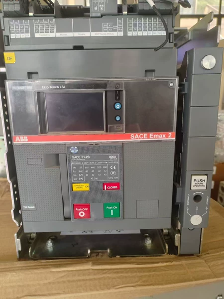 ABB SACE E1.2B 3P800A Marine Spare Part