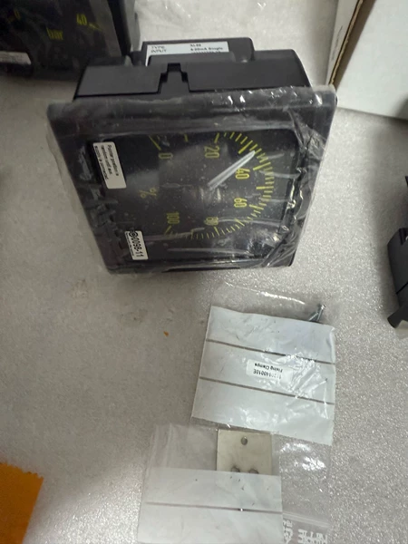 DEIF Pressure Gauge XL96 +-10v Input 0-40 1