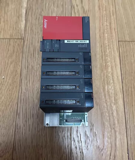 Mitsubishi PLC+QD4U1CPU+QX41+QY41P Module
