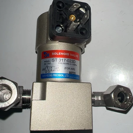 Solenoid Valve Model ST 317-023D Shin H
