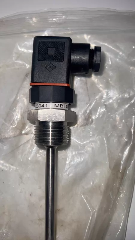 Danfoss Temperature Sensor Model MBT5250 084
