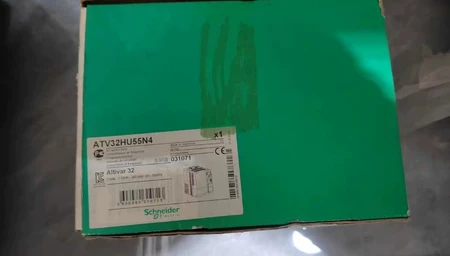 ATV32HU55N4 Schneider Electric Frequency Converter