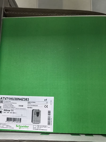 ATV71HU30N4Z383 Schneider Electric Frequency Converter 3KW 3HP