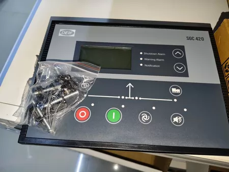 DEIF SGC420 Motor Control Panel
