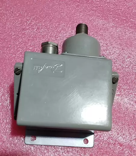 Danfoss Pressure Switch KPS33 060-3117