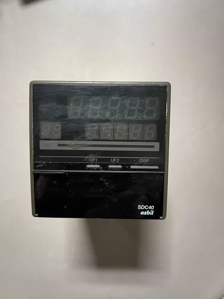 azbil SDC40 Temperature Controller
