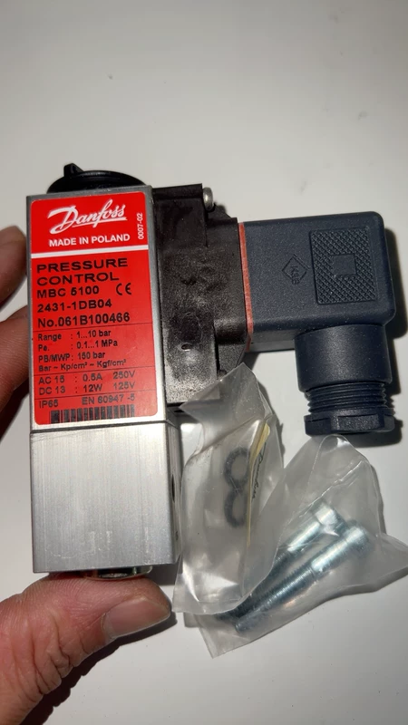 Danfoss Pressure Switch Danfoss MBC5100 061B100