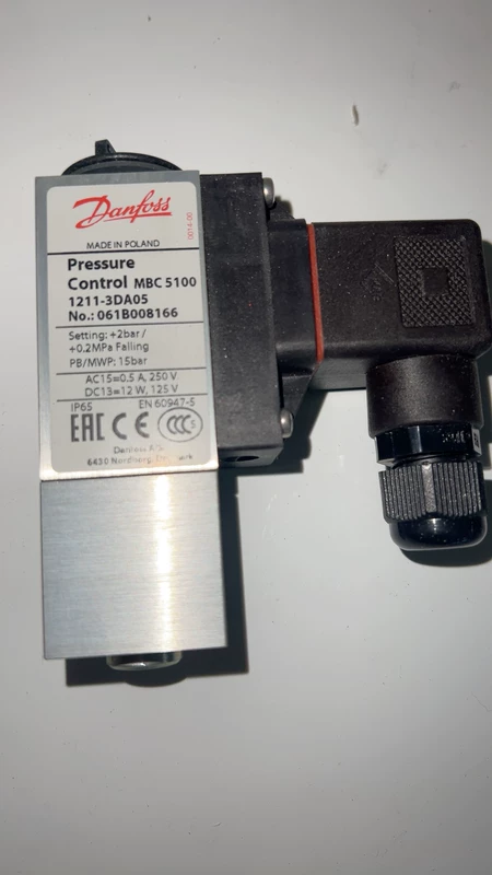 Danfoss Pressure Switch Danfoss MBC5100 061B008
