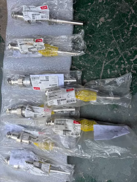 Danfoss Temperature Sensor MBT5116 084Z8150